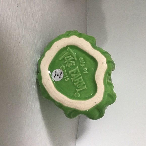 Tiki Farm Pyrat Rums green mug - Picture 3 of 3